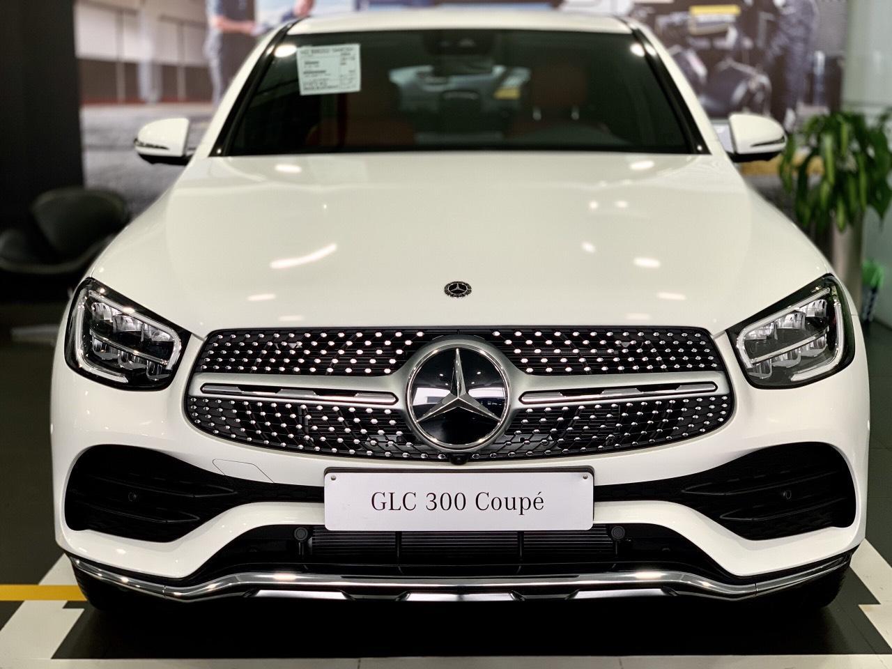 GLC300 Coupe 1 GLC 300 Coupe